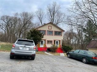 6 Stowe Rd, Peekskill, NY 10566