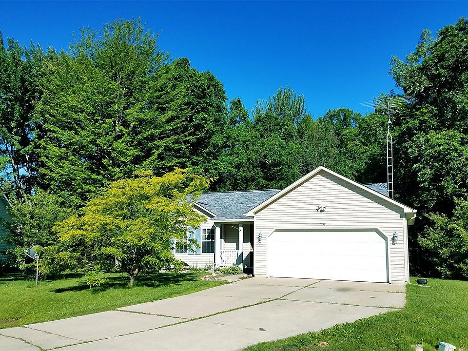 2299 Pine Grove