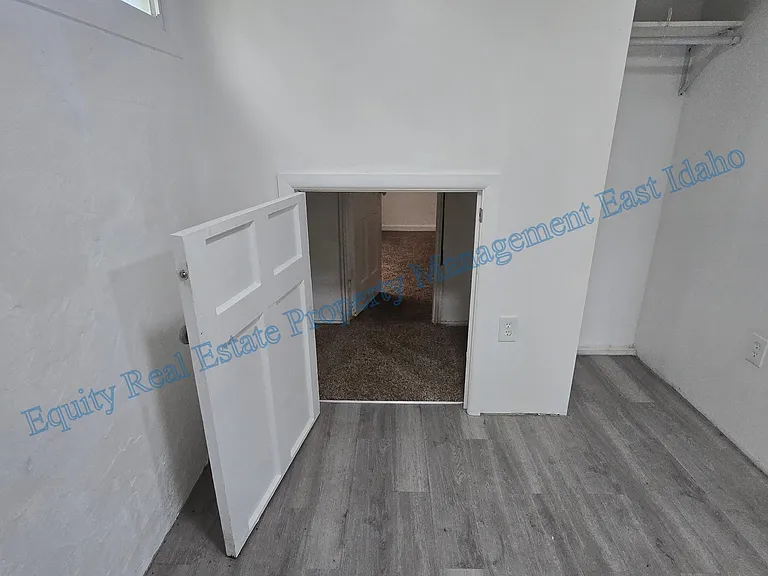 555 N 13th Ave #557 — Photo 27