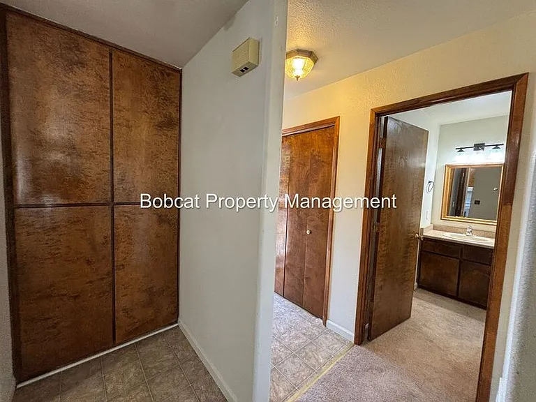 1516 South Ct #E — Photo 16