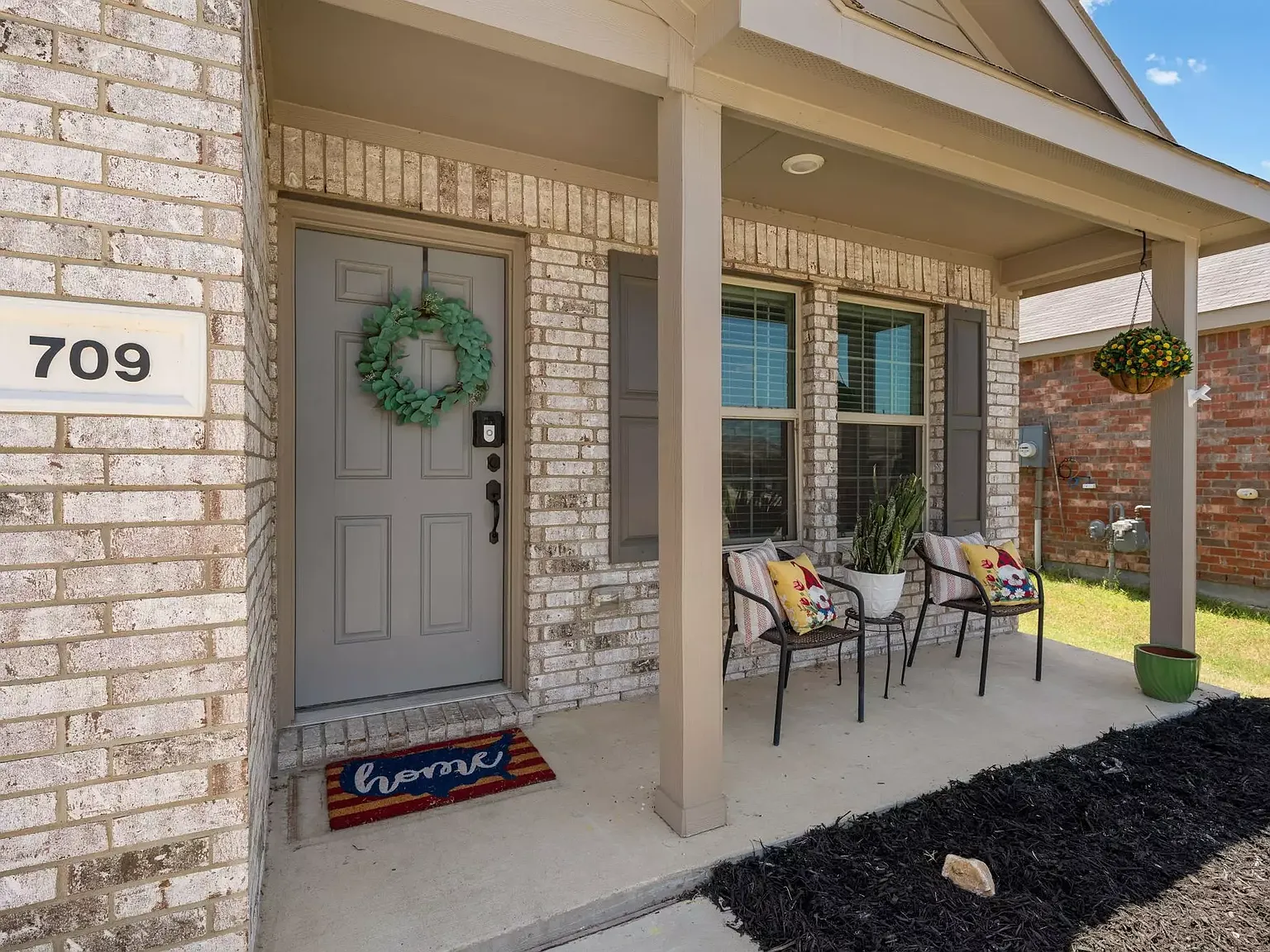 3 bed, 1515 sqft, $2,200 — Photo 3