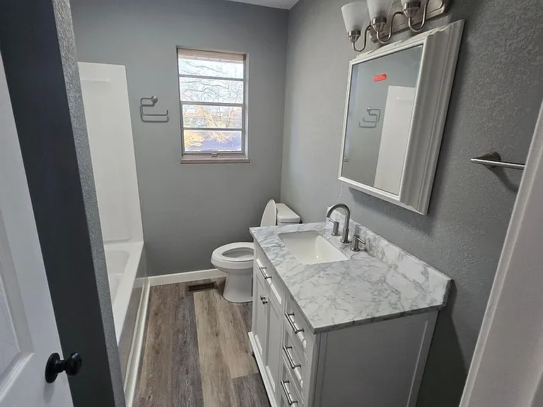 375 Fairfield Dr — Photo 6