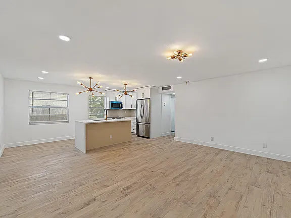 689 Normandy Ln #O — Photo 16