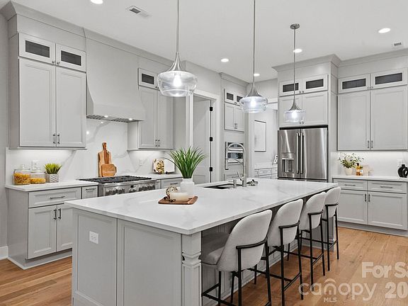 3rd image of 4028 Spindrift Cove Dr