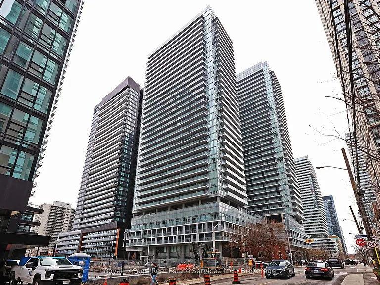 99 Broadway Ave S #2107 — Photo 30
