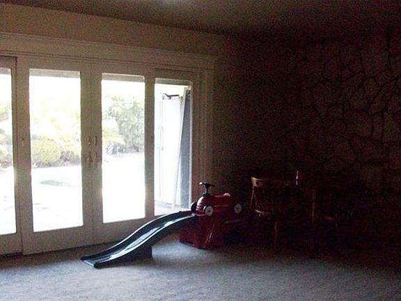 3rd image of 8009 N San Diego Way