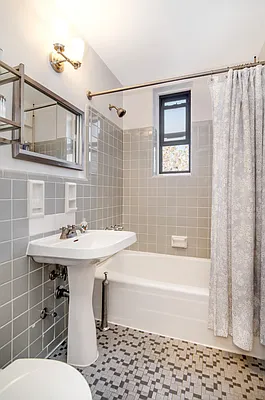 Sold by Compass | media 18