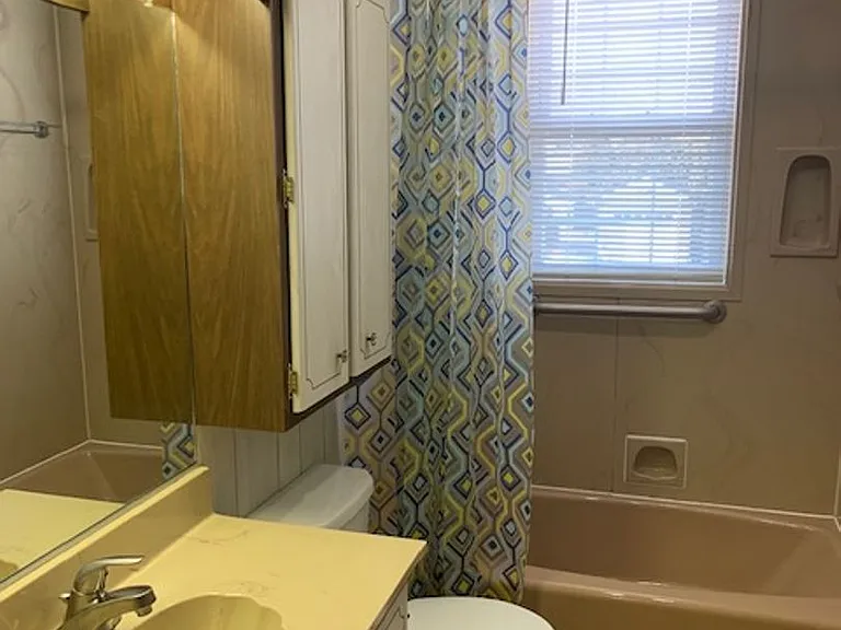 533 Indiana St — Photo 11