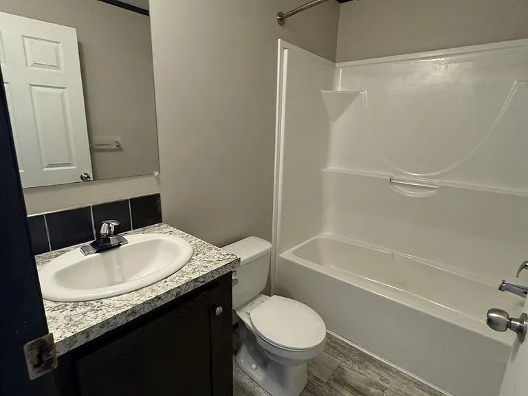 Oakridge Estates — Photo 12