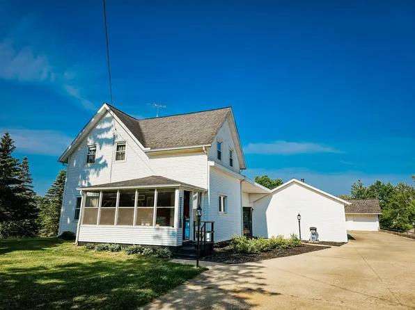 2998 Bird Lake Rd S, Osseo, MI 49266