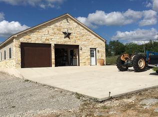 100 Spring Creek Trl, Spicewood, TX 78669