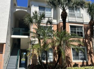 8309 Myrtlewood Cir W, Palm Beach Gardens, FL 33418