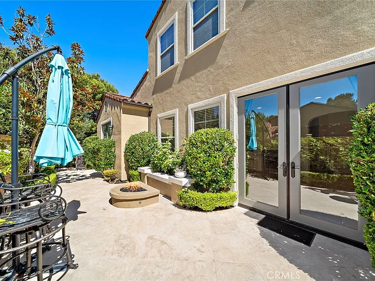 61 Shade Tree — Photo 11