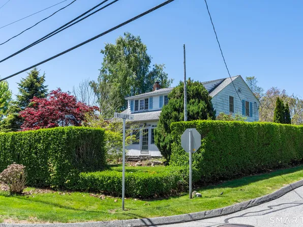 11 Sunrise Avenue, East Lyme, CT 06357