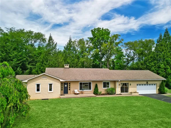 7251 State Route 819, Mount Pleasant, PA 15666