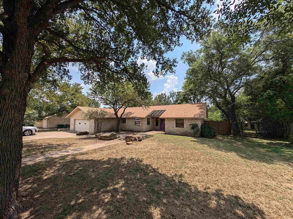 1st image of 904 Sherman Drive