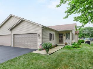 37 S Juniper Dr, North Aurora, IL 60542