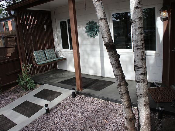 4th image of 810 N Humphreys St