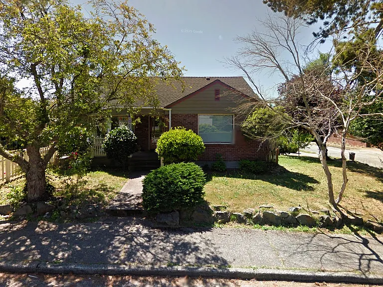5505 NE 73rd St — Photo 1