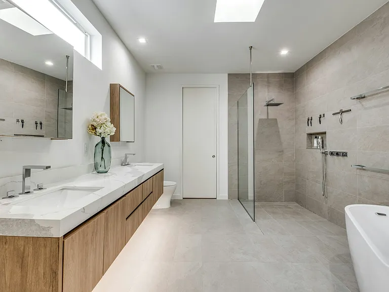 6113 Hudson St — Photo 19
