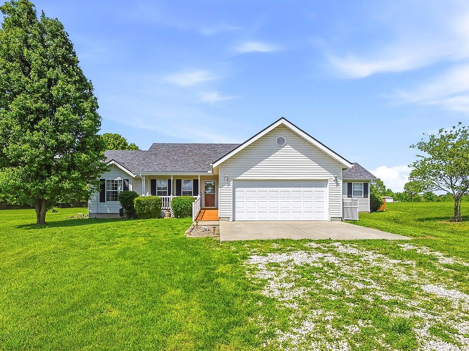 1st image of 601 Pine Grove Road
