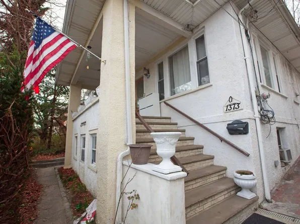 1373 Richmond Rd, Staten Island, NY 10304