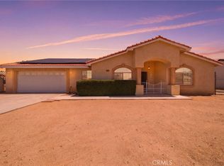 14083 Pawnee Rd, Apple Valley, CA 92307