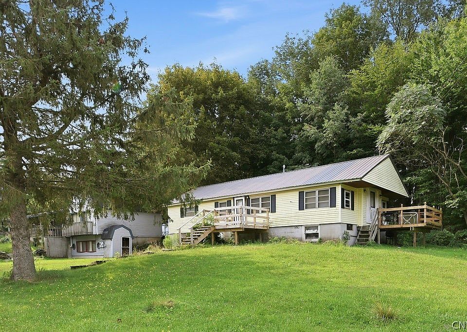 1st image of 18 Beech Dr