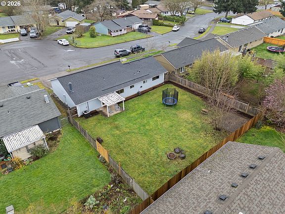 4th image of 3712 NE 135th Ave