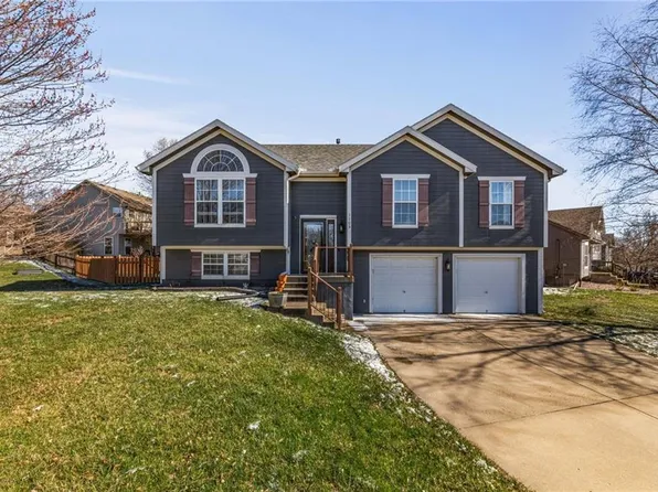 1105 Kent Dr, Belton, MO 64012