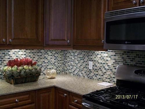 1st image of 821 E Peel St