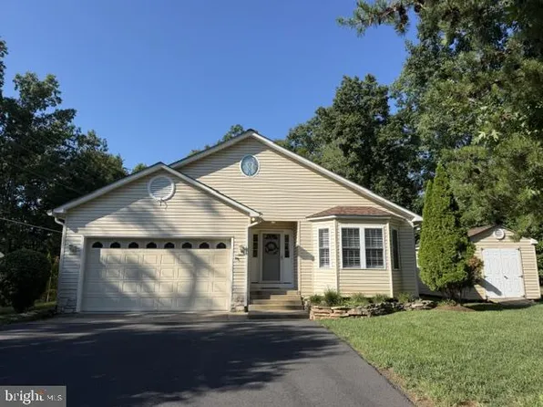 405 Constitution Blvd, Locust Grove, VA 22508