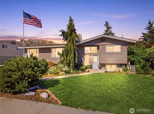 1116 Wedgewood Avenue, Wenatchee, WA 98801