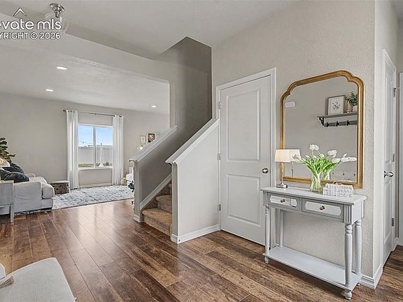 2nd image of 7994 Hardwood Cir