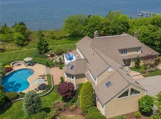 1131 N Main Rd, Jamestown, RI 02835