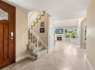 1106 Ridgecrest Cir, Costa Mesa, CA 92627