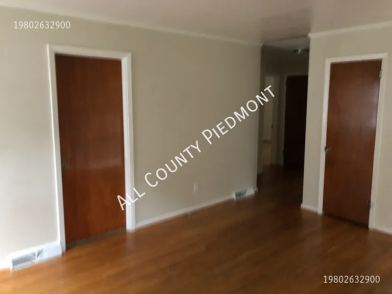 1925 Kennesaw Dr — Photo 11