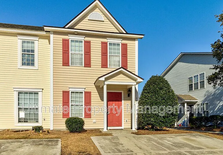 741 Sunseeker Dr — Photo 1