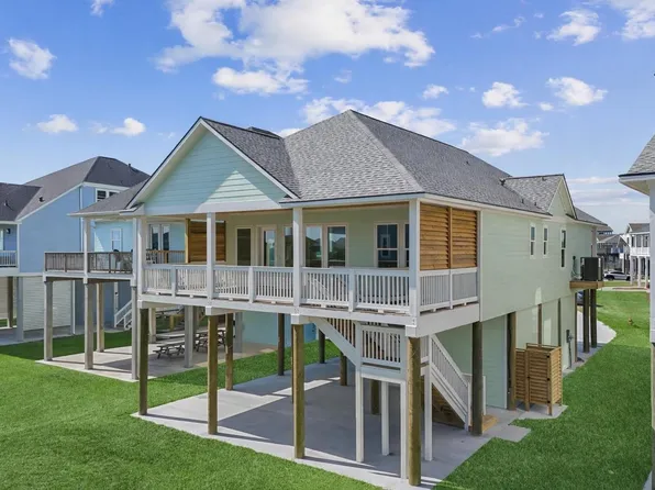 22807 Cuadro St, Galveston, TX 77554