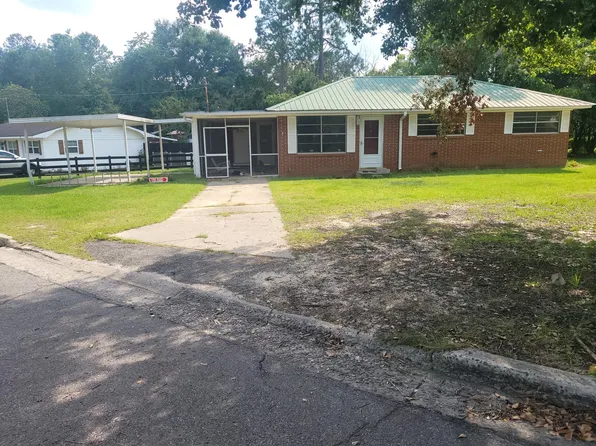 503 Carol Ave, Nashville, GA 31639