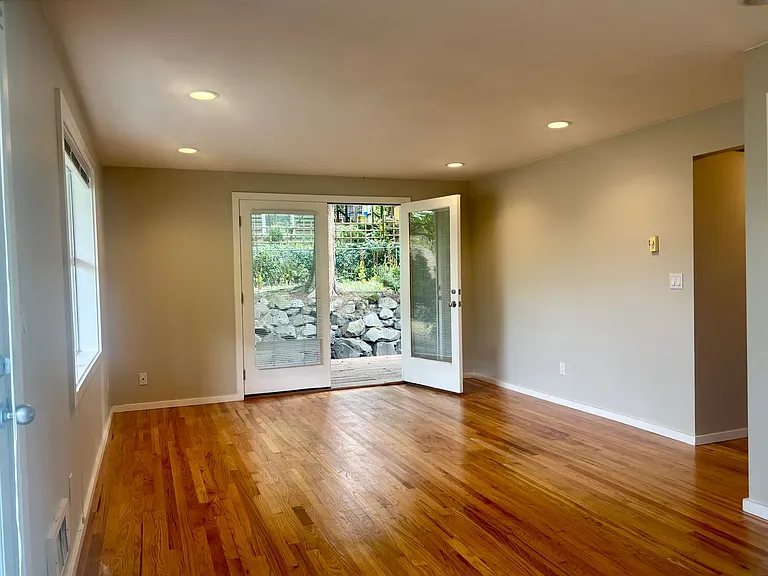 5536 TG Myint LLC — Photo 2
