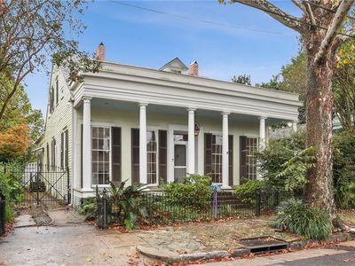 821 Louisa St, New Orleans, LA, 70117