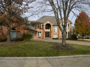 3697 Edinborough Dr, Rochester Hills, MI 48306