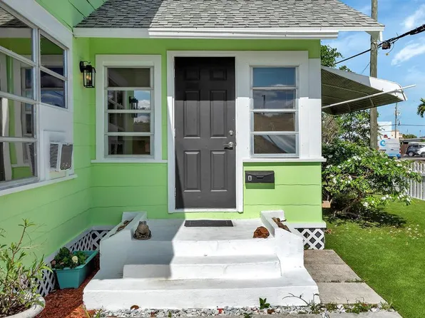 713 10th Avenue N, Lake Worth Beach, FL 33460