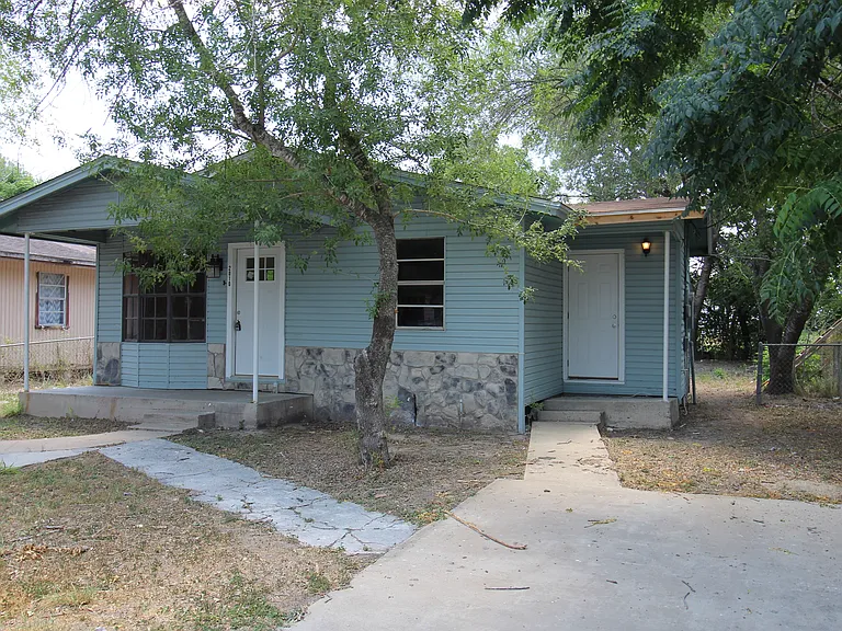 2010 Soliz St — Photo 1