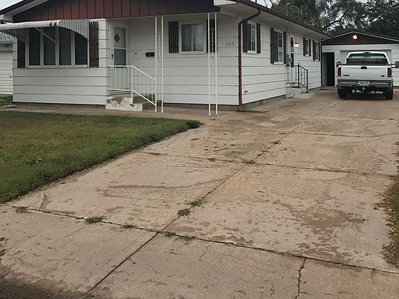 2nd image of 405 E C St