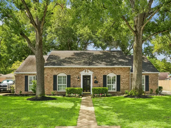 13931 Barryknoll Ln, Houston, TX 77079