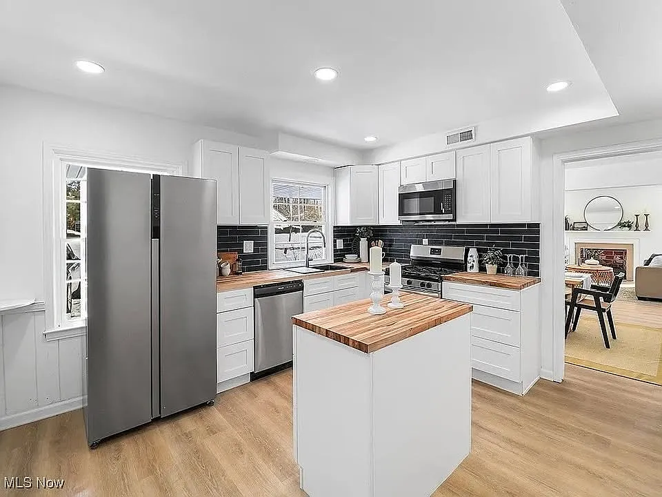 4 bed, 3460 sqft, $2,800 — Photo 4