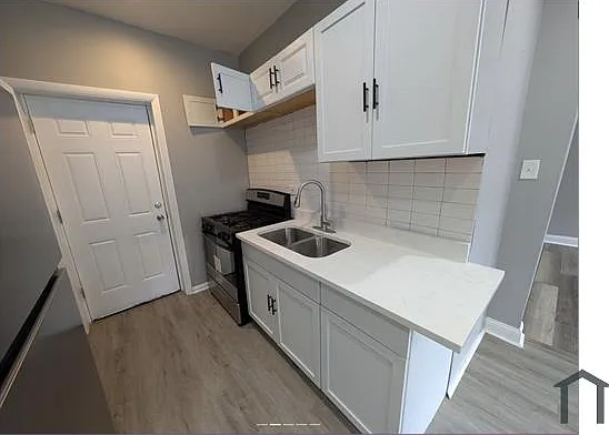 2 bed, $1,686 — Photo 4