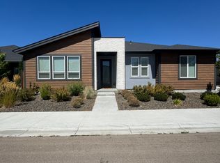 555 S Proctor Ln, Eagle, ID 83616